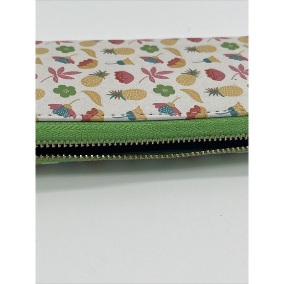womens wallet Green and White floral & Pineapples by Heimish Atlantic Fashion. - Picture 3 of 11